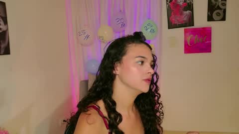 Snapshot of maravelvett chatting on 05/29/26, 07:34 Mara online show from 05/29/26, 07:34