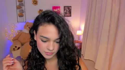 Snapshot of maravelvett chatting on 06/26/26, 11:09 Mara online show from 06/26/26, 11:09