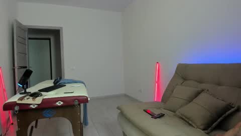 Snapshot of marc105100 chatting on 10/30/25, 10:16 alex marvelxx online show from 10/30/25, 10:16