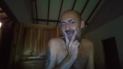 Snapshot of marc_cereza chatting on 10/01/25, 02:06 marc_cereza online show from 10/01/25, 02:06