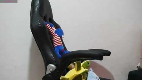 Snapshot of marce_hill chatting on 10/20/25, 09:59 MARCE AND ..... online show from 10/20/25, 09:59