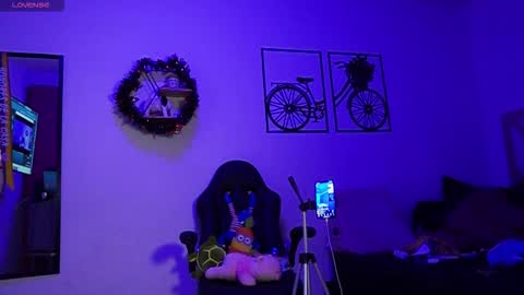 Snapshot of marce_hill chatting on 10/21/25, 11:49 MARCE AND ..... online show from 10/21/25, 11:49