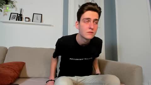 Snapshot of marcel_huber chatting on 10/01/25, 04:24 Marcel online show from 10/01/25, 04:24