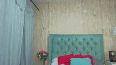 Snapshot of marcelaa_fox chatting on 02/02/26, 06:39 Marcela online show from 02/02/26, 06:39