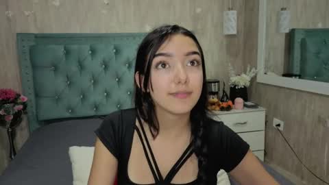 Snapshot of marcelaa_fox chatting on 05/07/26, 09:09 Marcela online show from 05/07/26, 09:09