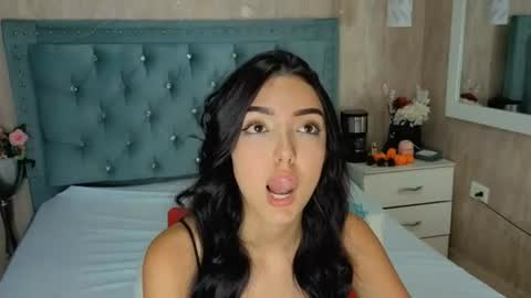 Snapshot of marcelaa_fox chatting on 07/22/26, 08:44 Marcela online show from 07/22/26, 08:44