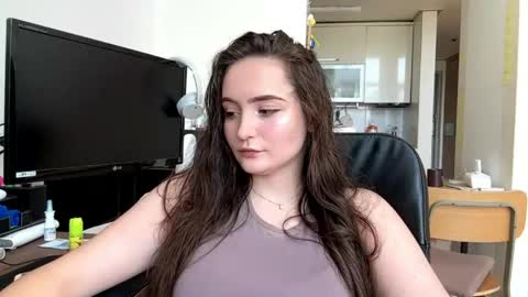 Eva online show from 06/09/26, 03:07
