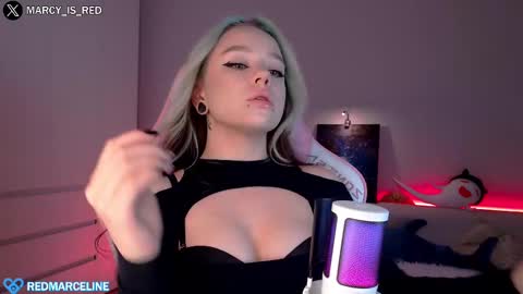 Snapshot of marceline_red chatting on 02/27/25, 05:15 Lady Marceline online show from 02/27/25, 05:15