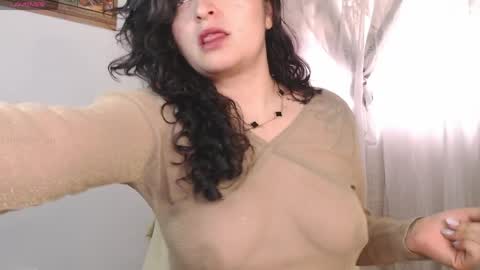 Snapshot of marceline_uu chatting on 05/25/26, 07:20 M A R C I online show from 05/25/26, 07:20