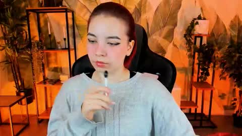 Snapshot of marcelinechi chatting on 11/06/25, 06:14 MarcelineChi online show from 11/06/25, 06:14