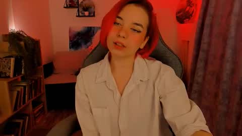 Snapshot of marcelinechi chatting on 12/15/25, 11:36 MarcelineChi online show from 12/15/25, 11:36