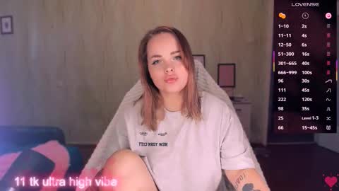 Snapshot of marcelinepeach chatting on 09/18/25, 12:51 Sara online show from 09/18/25, 12:51