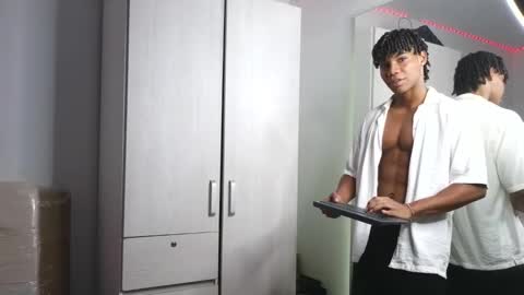 MARCELO online show from 09/18/25, 03:03