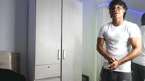 MARCELO online show from 10/10/25, 03:22