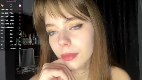 Snapshot of marciecommon chatting on 09/24/25, 03:26 Alisa online show from 09/24/25, 03:26