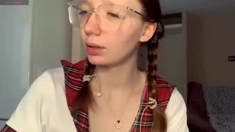 Alisa online show from 11/29/25, 08:28