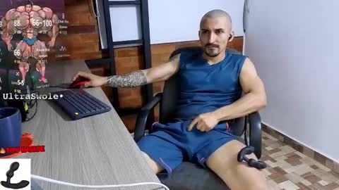 Snapshot of marckmuscle chatting on 12/03/25, 01:35 Marck Independent model online show from 12/03/25, 01:35