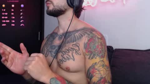 Snapshot of marco_allison43 chatting on 12/18/25, 04:57 marco_allison43 online show from 12/18/25, 04:57