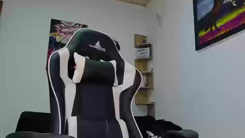 Snapshot of marco_diaz1 chatting on 09/20/25, 11:06 Marco Diaz online show from 09/20/25, 11:06