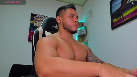 Snapshot of marco_diaz1 chatting on 09/29/25, 01:22 Marco Diaz online show from 09/29/25, 01:22