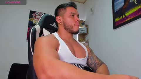 Snapshot of marco_diaz1 chatting on 10/01/25, 01:55 Marco Diaz online show from 10/01/25, 01:55