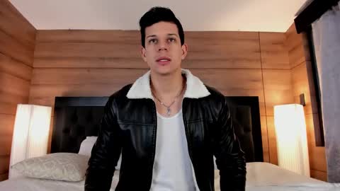 Marco Sullivan online show from 02/12/25, 02:21