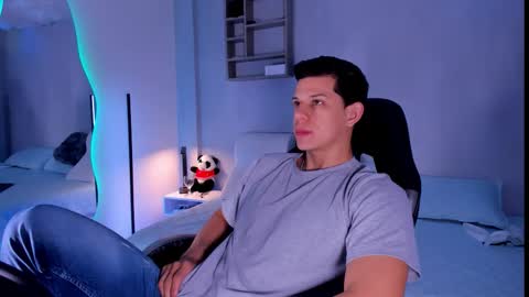 Marco Sullivan online show from 11/28/25, 02:20