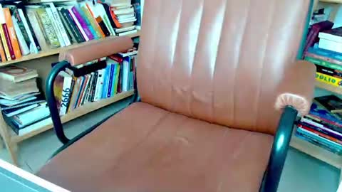 Snapshot of marcoteles2 chatting on 09/21/25, 12:40 marcoteles online show from 09/21/25, 12:40