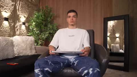 Marco and Ethan online show from 11/10/25, 07:46