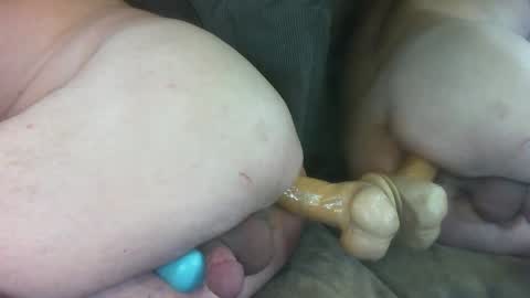 Snapshot of marcsexxy chatting on 12/14/24, 04:45 Marc online show from 12/14/24, 04:45