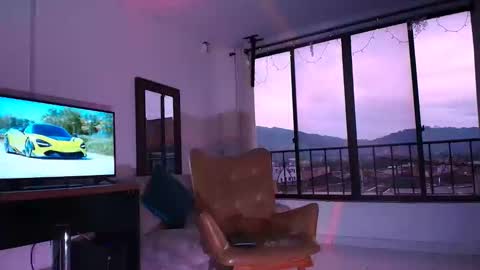 Snapshot of marcus_fire chatting on 11/24/25, 11:43 marcus_fire online show from 11/24/25, 11:43