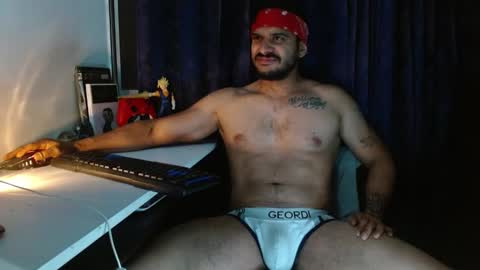 Snapshot of marcus_phoenix chatting on 11/14/25, 03:38 Marcus online show from 11/14/25, 03:38