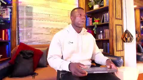 Snapshot of marcusblack_ chatting on 07/22/26, 12:19 Marcusssss online show from 07/22/26, 12:19
