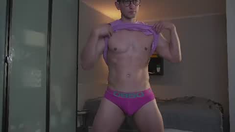 Marcus Diamond  online show from 07/11/26, 02:53