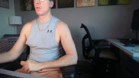 Snapshot of marcusripped1 chatting on 04/08/26, 12:21 Marcus online show from 04/08/26, 12:21