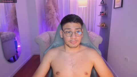 Snapshot of marcuswildx chatting on 12/16/25, 10:48 marcus online show from 12/16/25, 10:48