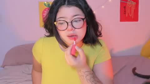 Snapshot of marcy_grey chatting on 09/30/25, 11:37 danna online show from 09/30/25, 11:37