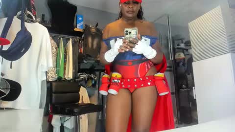 Mareia online show from 10/31/25, 02:29