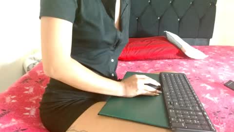 Snapshot of marellasexhot20 chatting on 06/06/26, 09:36 MARELLA online show from 06/06/26, 09:36