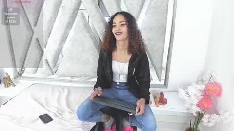 marfilastrom online show from 12/16/24, 11:50