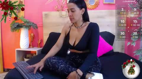 margare_scarlett online show from 12/24/24, 10:55