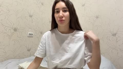 Snapshot of margaretawieczorek chatting on 05/26/26, 08:10 Emily online show from 05/26/26, 08:10