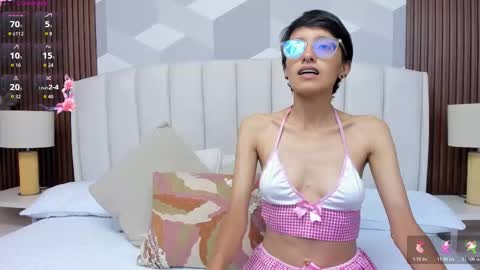 Snapshot of marge_lasander chatting on 10/29/25, 02:03 Aitana online show from 10/29/25, 02:03