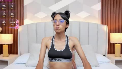 Snapshot of marge_lasander chatting on 11/11/25, 02:11 Aitana online show from 11/11/25, 02:11