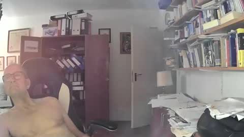 Snapshot of marginalie chatting on 09/28/25, 08:42 marginalie online show from 09/28/25, 08:42