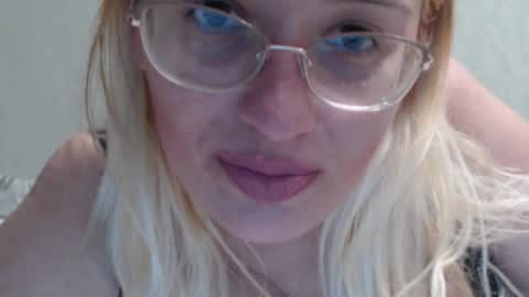 margo_shine online show from 11/22/25, 02:49