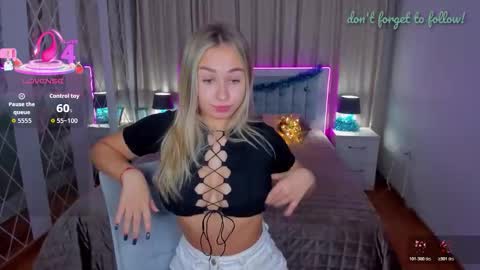 Snapshot of margosugar chatting on 12/18/25, 06:19 MargoSugar online show from 12/18/25, 06:19
