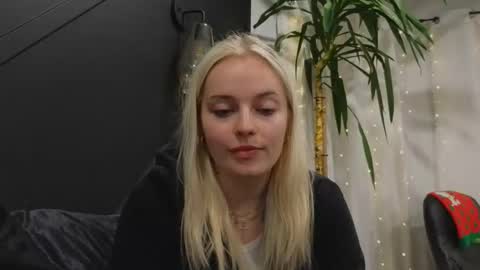 margot_robbie7 online show from 01/14/25, 05:19