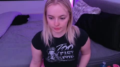 margot_robbie7 online show from 05/15/26, 02:18