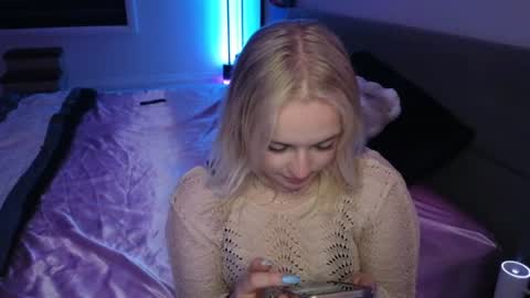 margot_robbie7 online show from 06/11/26, 01:16